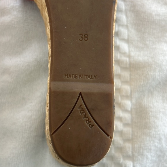 Prada sandals - Picture 6 of 11